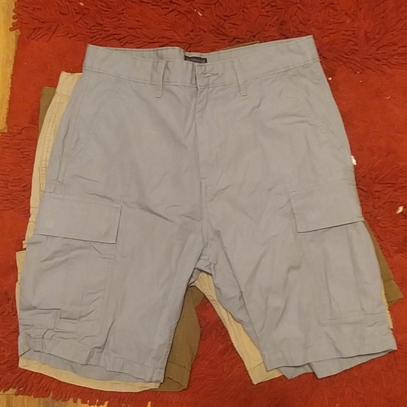 Assorted Levi Strauss Cargo Shorts - Picture 1 of 4